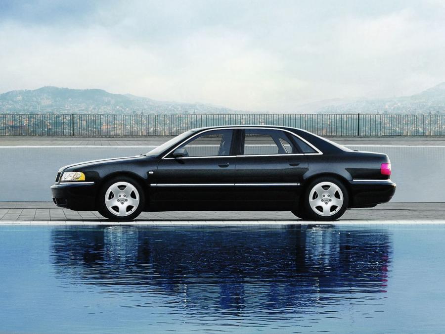  Audi A8 (D2) 1999 года  (NA) (фото 1 из 2)
